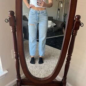 90s Straight Leg Light Wash Jeans